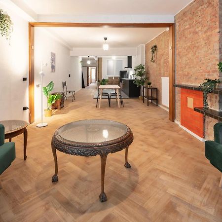 Charming And Spacious Apartments In The Heart Of 안트베르펜 외부 사진