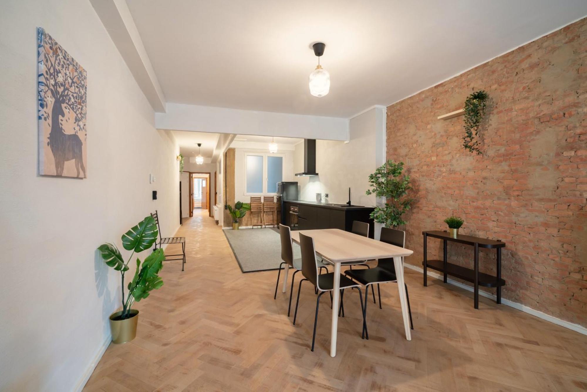 Charming And Spacious Apartments In The Heart Of 안트베르펜 외부 사진