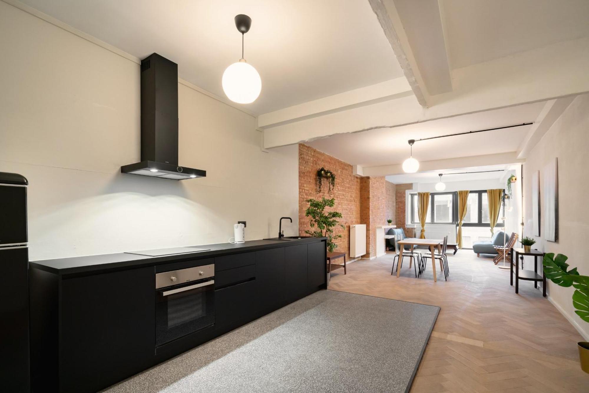 Charming And Spacious Apartments In The Heart Of 안트베르펜 외부 사진