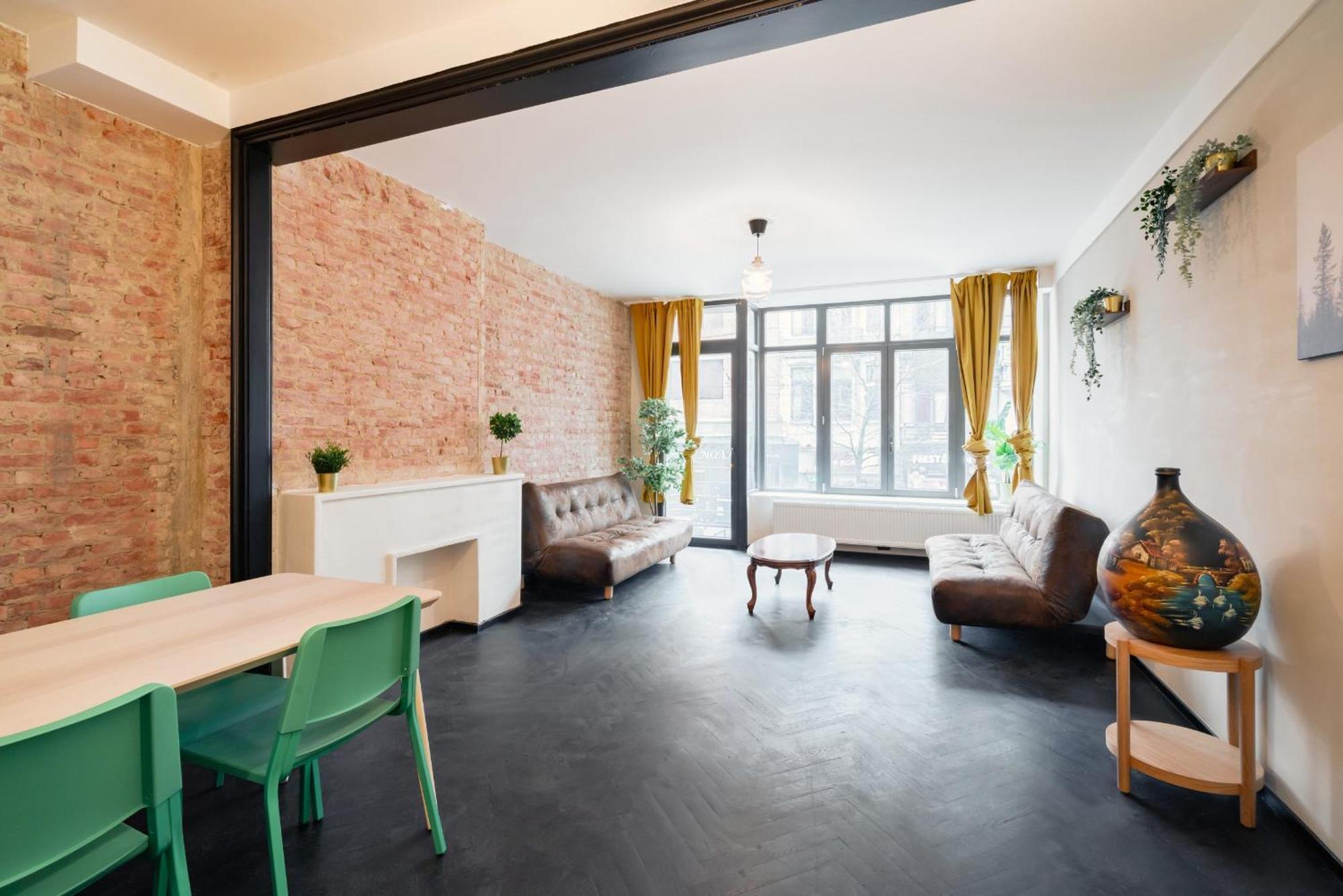 Charming And Spacious Apartments In The Heart Of 안트베르펜 외부 사진