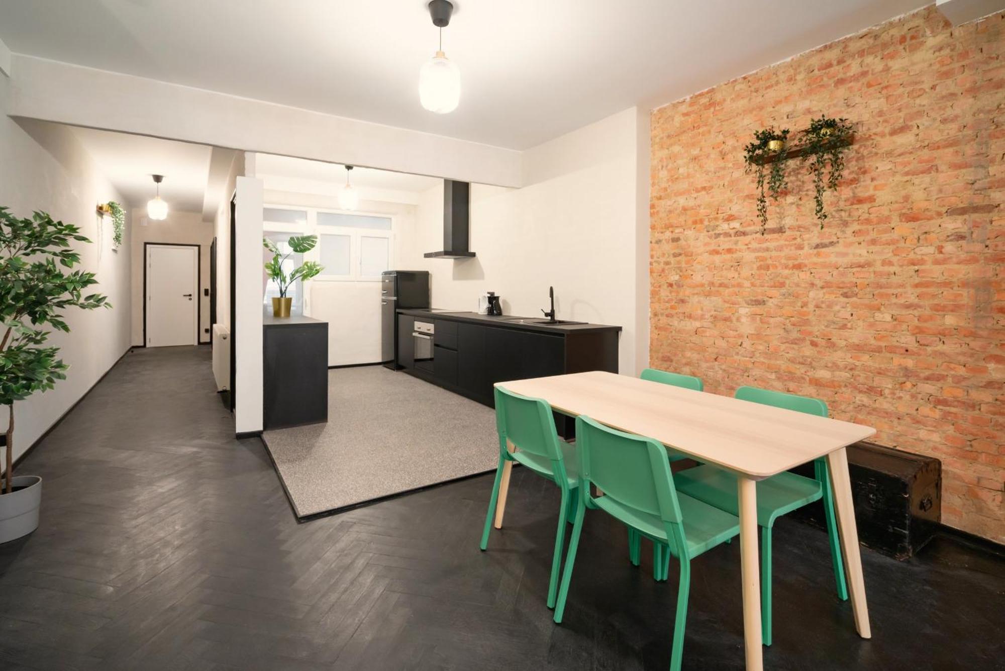 Charming And Spacious Apartments In The Heart Of 안트베르펜 외부 사진