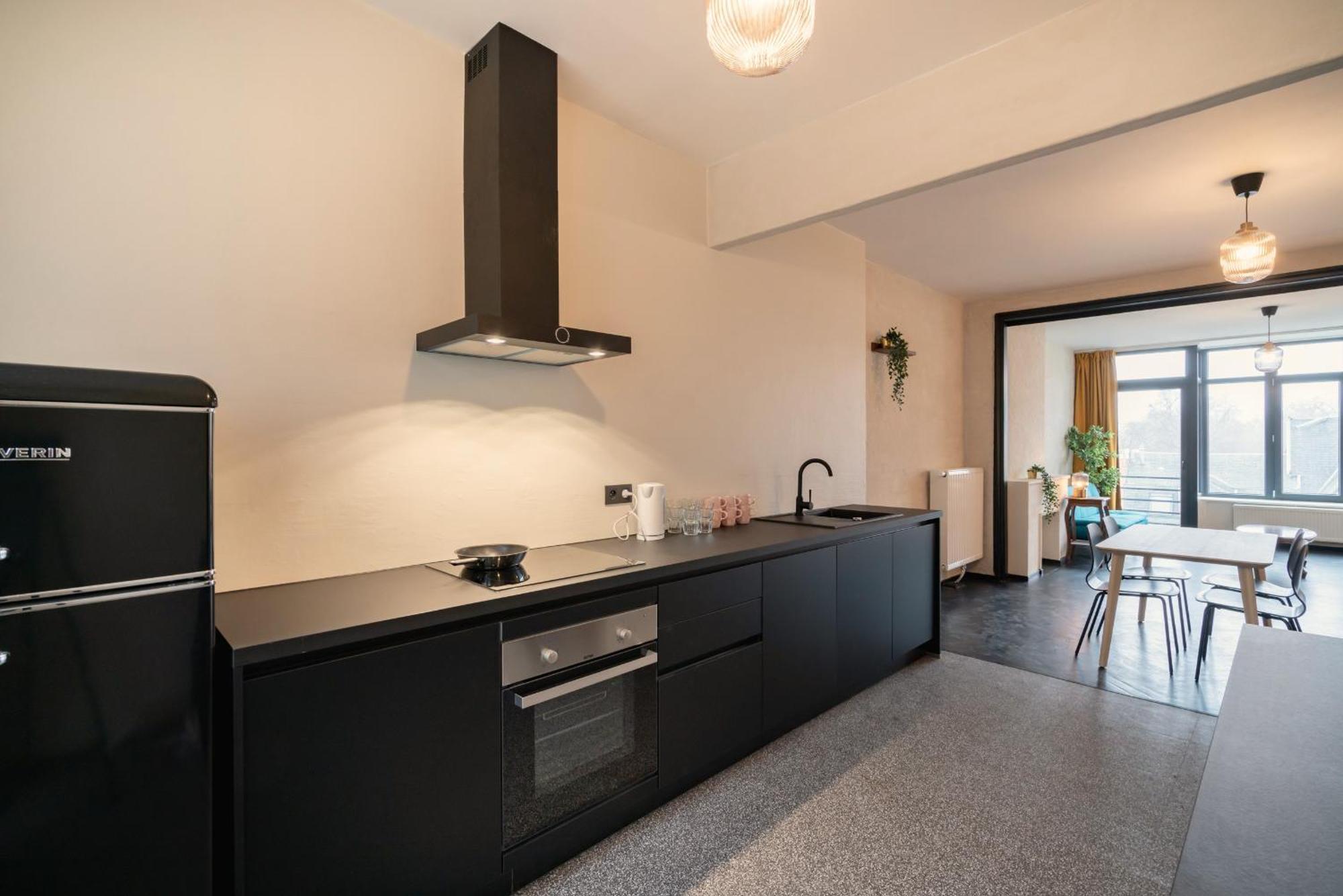 Charming And Spacious Apartments In The Heart Of 안트베르펜 외부 사진