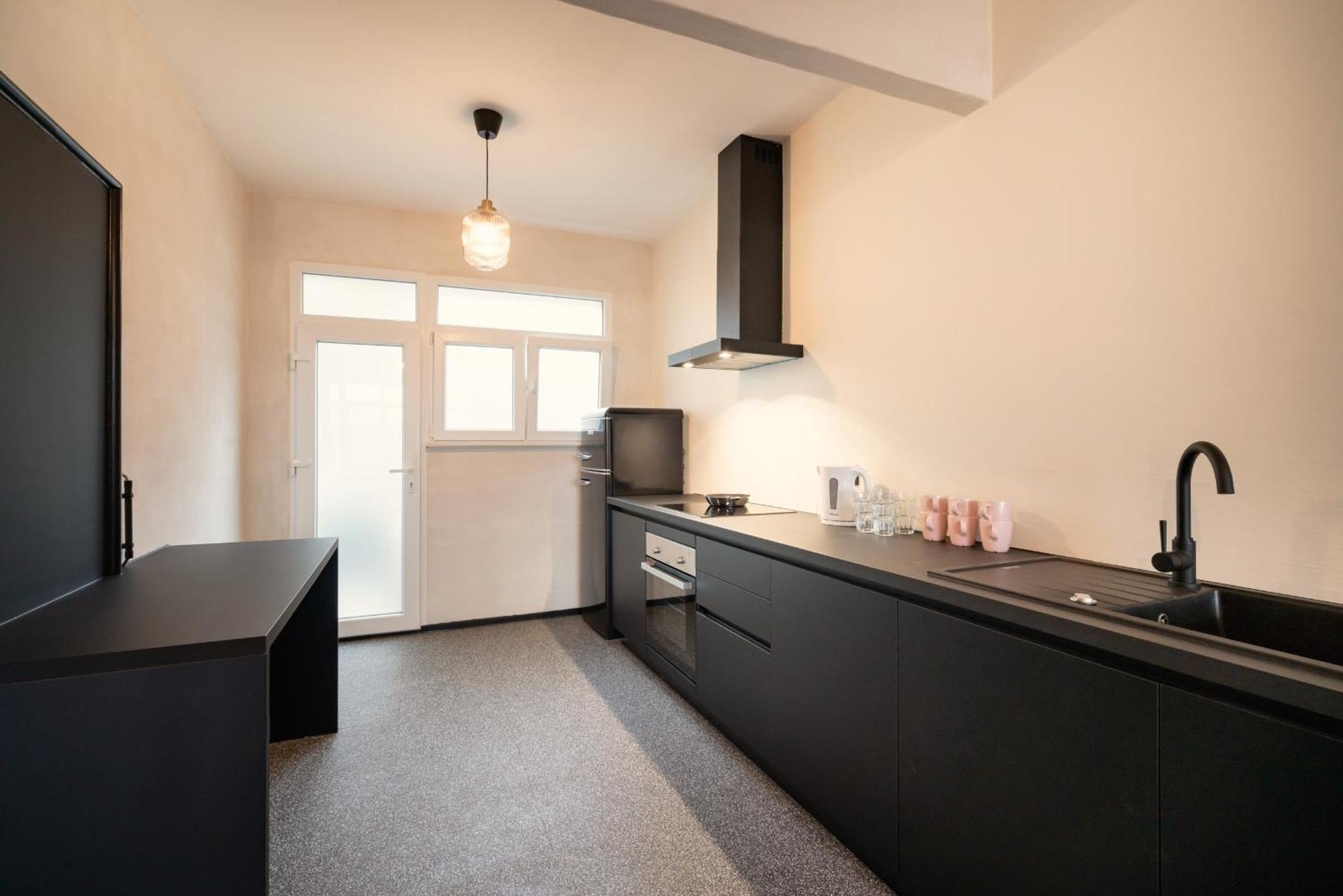 Charming And Spacious Apartments In The Heart Of 안트베르펜 외부 사진